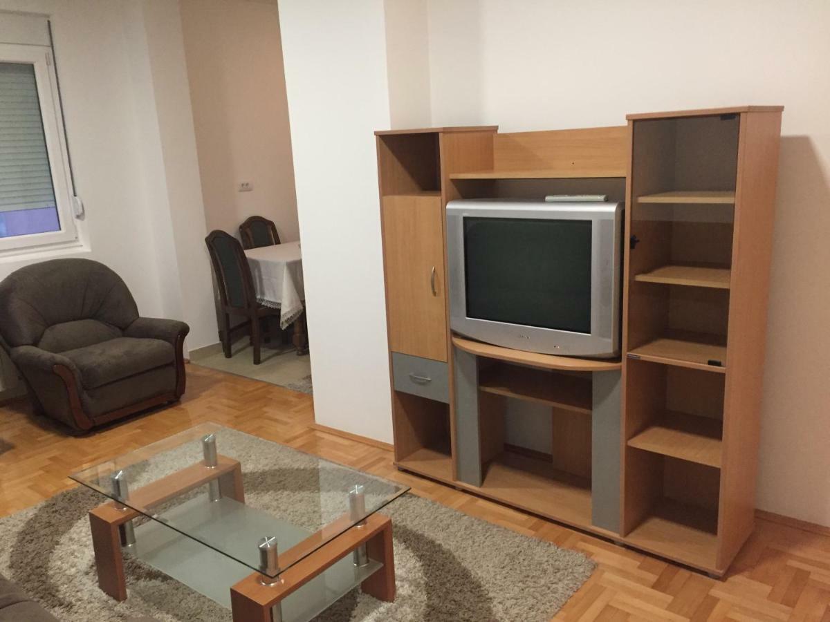 Stan Na Dan Centar Διαμέρισμα Σάμπατς Εξωτερικό φωτογραφία