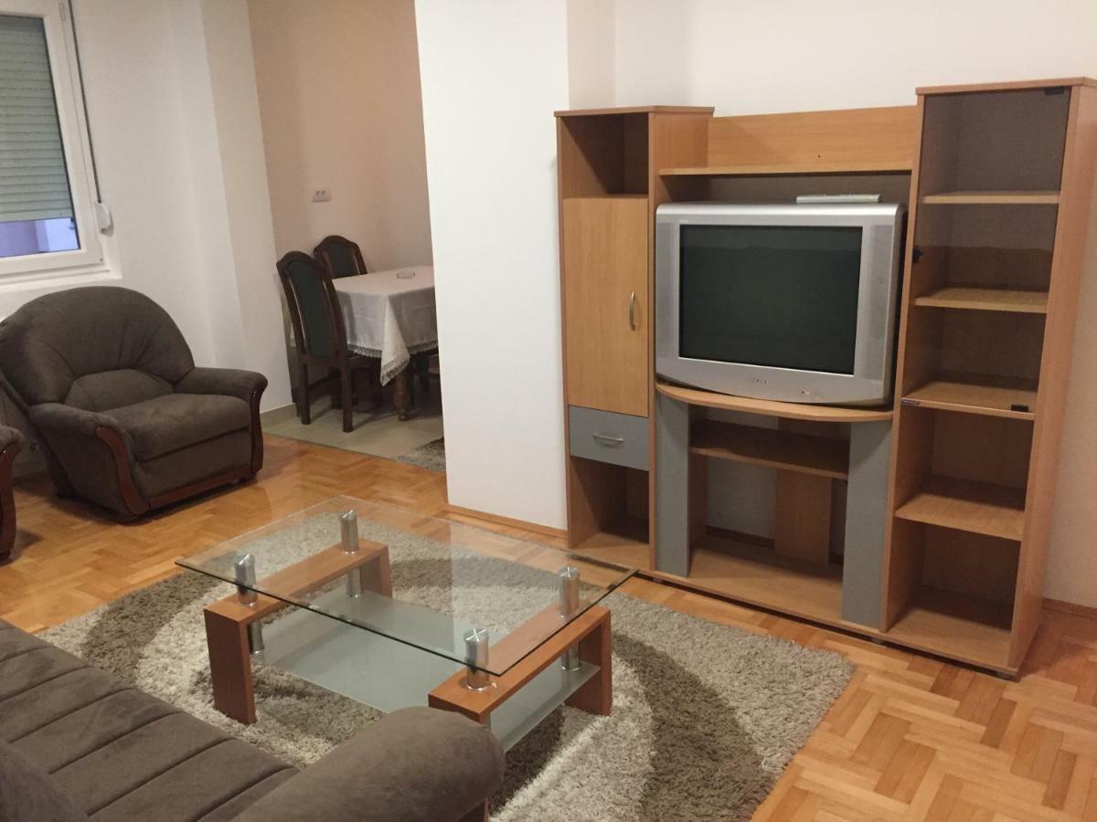 Stan Na Dan Centar Διαμέρισμα Σάμπατς Εξωτερικό φωτογραφία